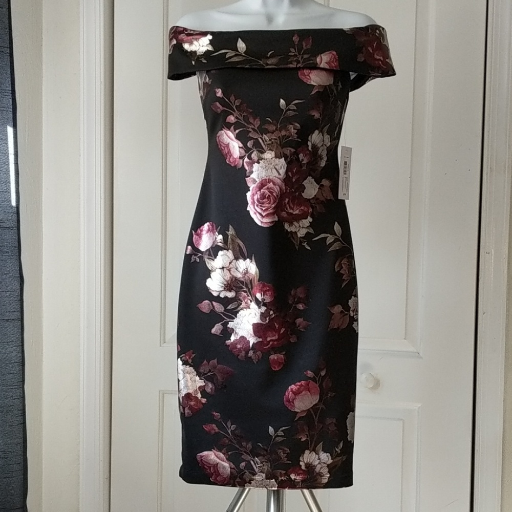 Florals off shoulder body con dress